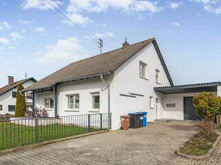 Zweifamilienhaus mit modernem Komfort in idyllischer Lage von Ichenhausen