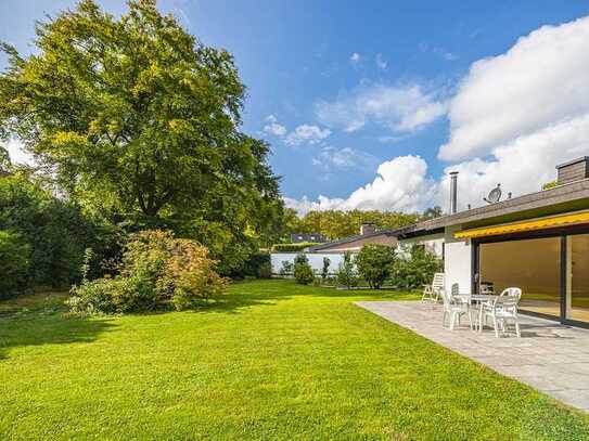 Freistehendes Einfamilienhaus mit Potenzial & tollem Grundstück