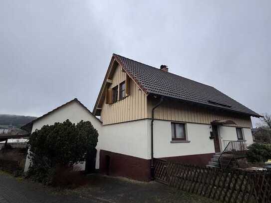 Schönes Einfamilienhaus mit viel Potenzial