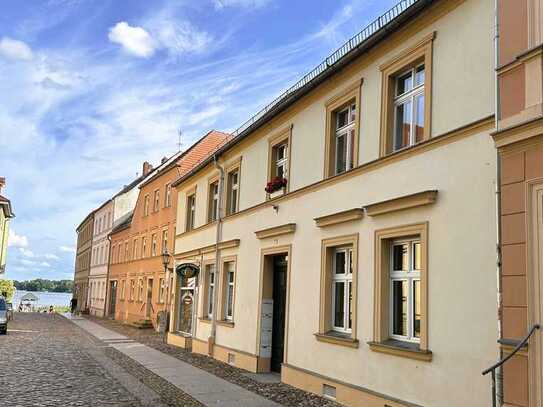 2 Zimmer-Dachgeschosswohnung in Seenähe am Neuen Markt