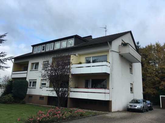 Gepflegte 3-Zimmer-Dachgeschosswohnung mit Balkon in Bad Salzuflen