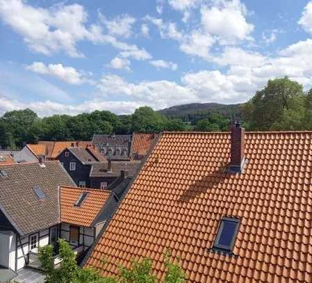 Helle Dachgeschosswohnung mit Balkon in Goslars Altstadt