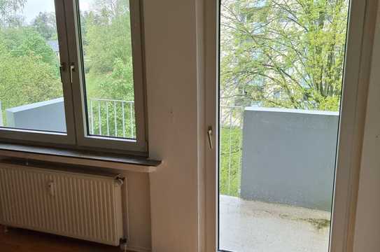 sehr gut geschnittene 3-Zimmer-Wohnung in Bergisch Gladbach