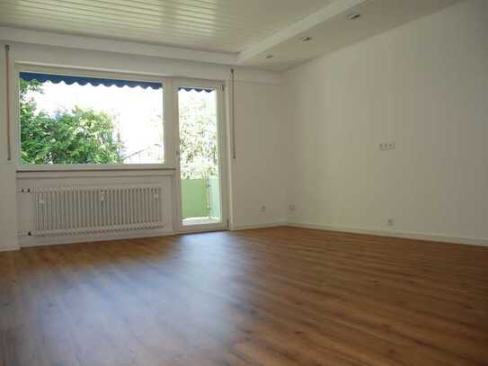 Helle 4 Zimmer Whg. / Erdgeschoss / EBK / Balkon / Gemeinschaftsgarten