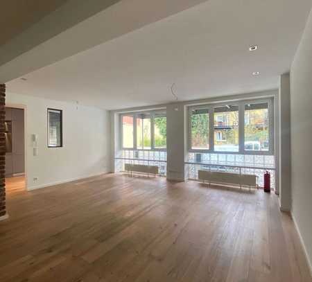 Modern sanierte Gewerbeeinheit in Düsseldorf-Bilk mit Stellplatz