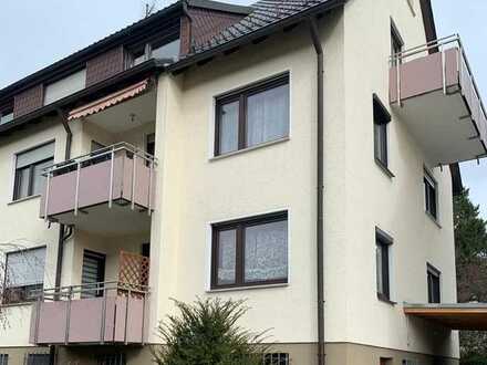 Helle 3 Zimmer-Wohnung mit Balkon und Einbauküche in Stuttgart