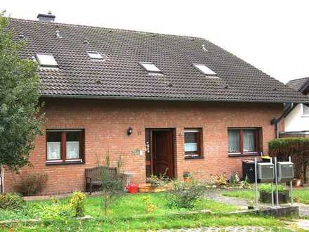 4-Zimmer-DG-Wohnung mit Balkon in ruhiger Lage