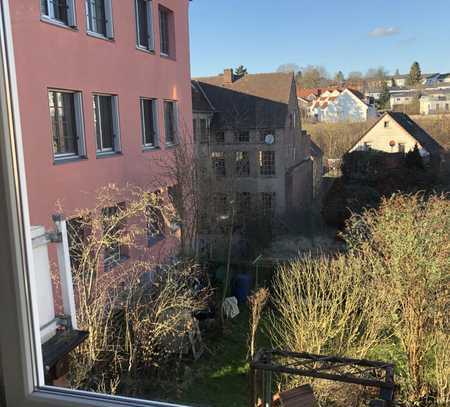 Geschmackvolle 3-Raum-Wohnung mit Balkon in OBER RAMSTADT