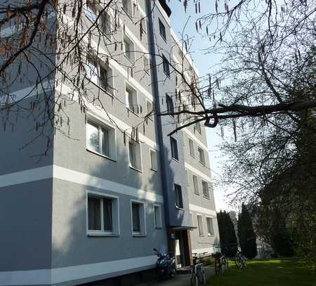 gemütliche Singlewohnung im 1. OG mit Balkon ab 01.04.2025