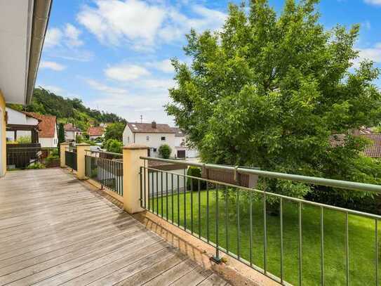 Entdecken Sie Ihr Traumhaus: Lichtdurchflutete Räume und Garten!