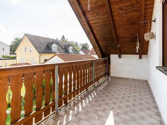 Weitläufige 2,5 Zimmer-Wohnung mit Balkon auf 95 m² in Gaimersheim!