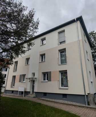 Saniert + renoviert; 4 Zimmer-Wohnung sucht Familie