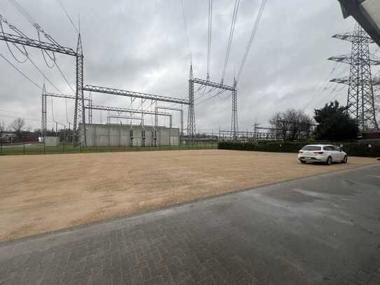 Rund 850m² planierte Freifläche zum Lagern oder Parken - vom Eigentümer