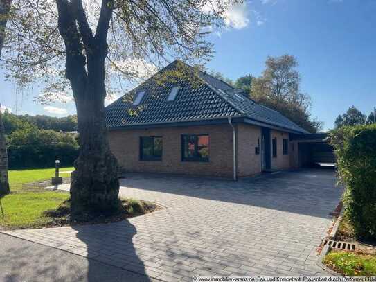 großzügiger, modernisierter Bungalow mit Garage und Garten in Westerstede - Halstrup