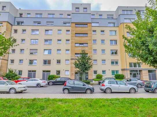 Geräumige und Moderne 3-Zi.-Dachgeschoss-Wohnung mit Dachterrasse und Tiefgaragenstellplatz!