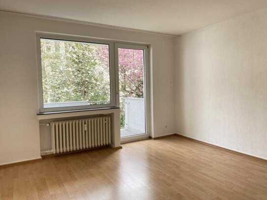 Großzügige 3-RKDB, Gäste-WC, Balkon, ZH, 2.OG, Aufzug, 86m² !