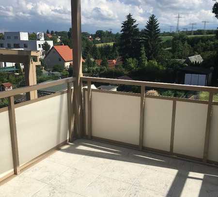Wohnen im Dachgeschoss mit Ausblick! Moderne 2-R-WHG mit großem Balkon