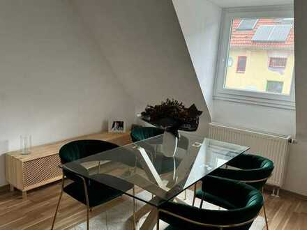 Moderne 4-Zimmer-Wohnung mit Balkon und Gartenmitbenutzung in Düsseldorf Flingern