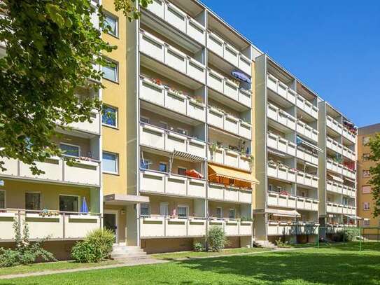 Sonnige 3-Raum-Wohnung mit Balkon!