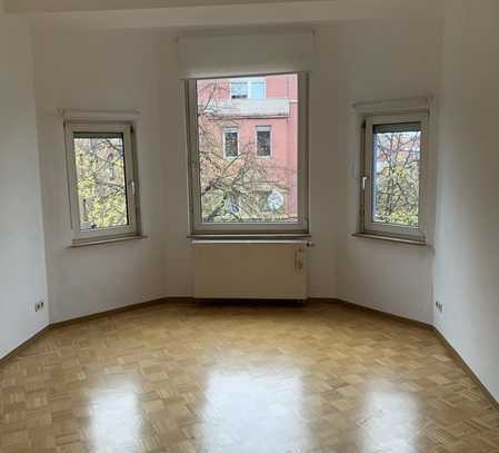 Schöne 2,5-Zimmer-Altbauwohnung in Stuttgart Ost