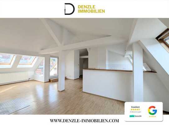 Außergewöhnliche Altbauwohnung mit Sauna, Kamin & Balkon - Über den Dächern des Westens