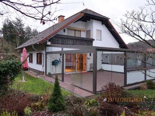 Repräsentative Landhaus-Villa in Toplage von Homburg