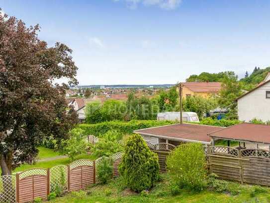 Geräumige 4-Zimmer-Wohnung mit Hausflair und viel Platz für die Familie, inklusive 2 Carports