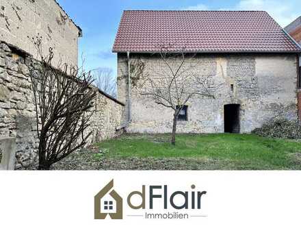 Einfamilienhaus und eine sehr gut ausbaubare Scheune in ruhiger Lage...