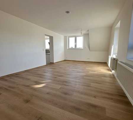 Großzügige 3-Zimmer-Dachgeschosswohnung