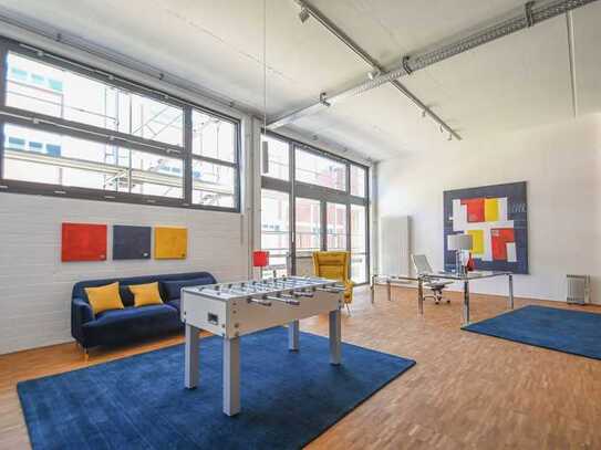 Geräumiges Büro-Loft mit modernem Industriecharme