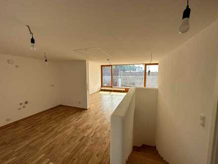 Individuelle 4-Zimmer-Wohnung mit Balkon in Mainburg