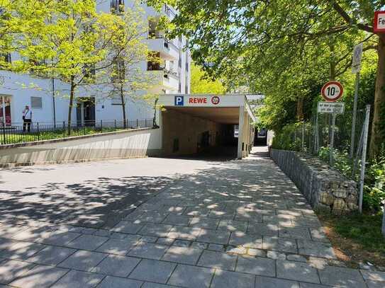 Schwabing***Tiefgaragenstellplätze zu vermieten