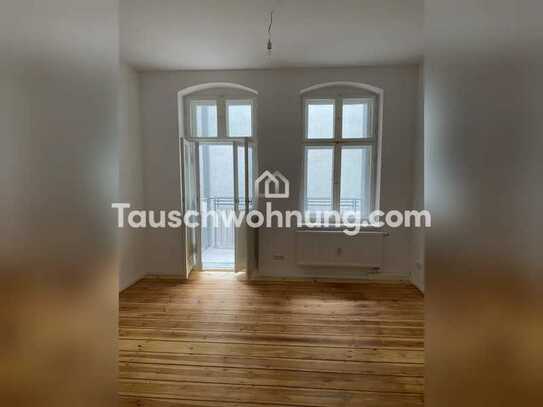 Tauschwohnung: Biete 2 Zi NK Balkon suche 3-4 Zi CHB, SB, WD