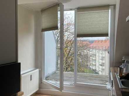UNTERMIETE meiner schönen 3 Zimmer-Wohnung für EINE Person in Sülz :)