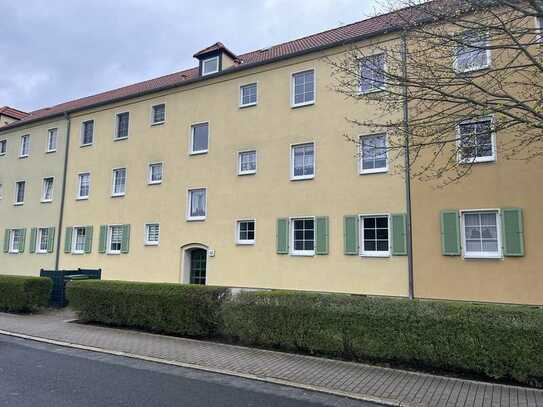 Günstige, gepflegte 3-Raum-Wohnung mit Balkon und Einbauküche in Dessau-Roßlau
