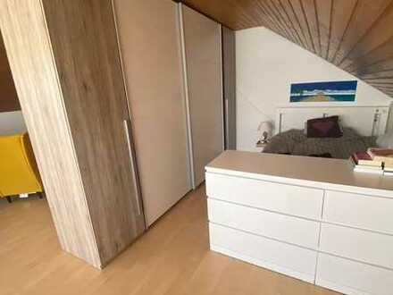 Attraktive 1-Zimmer-Dachgeschosswohnung mit EBK in Linkenheim-Hochstetten