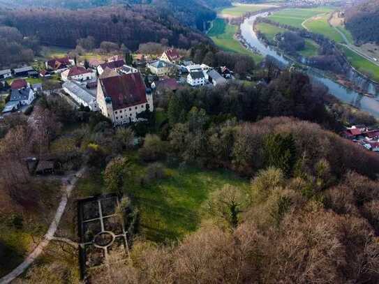 Steueroase Denkmalschutz! Historisches Schlosshotel inkl. Inventar, pachtfrei.