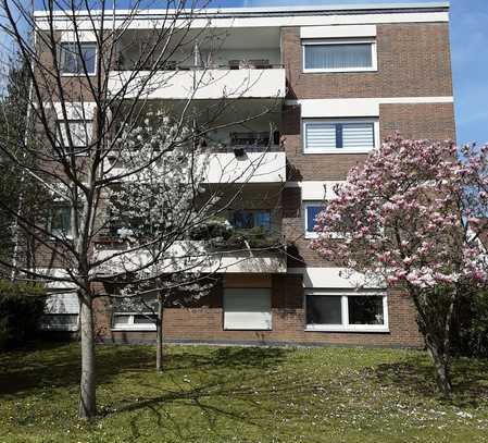 Neu sanierte 2-Zimmer-Wohnung mit großem Balkon in Ffm.-Seckbach, Nähe St.-Katharinen-Krankenhaus