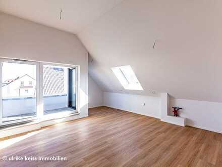 Sehr schick! Neubau Erstbezug! Balkon! Schöne Böden! Perfekte Lage!