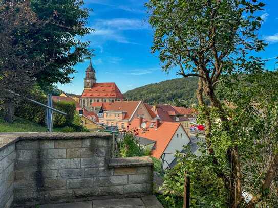 +++ Über den Dächern von Königsstein! - zentrumsnahes Reihenhaus mit 3 Terrassen +++