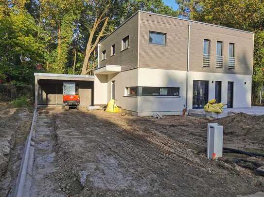 Zwischen Potsdam und Kleinmachnow/Zehlendorf - ERSTBEZUG - Moderne Villa im Bauhausstil