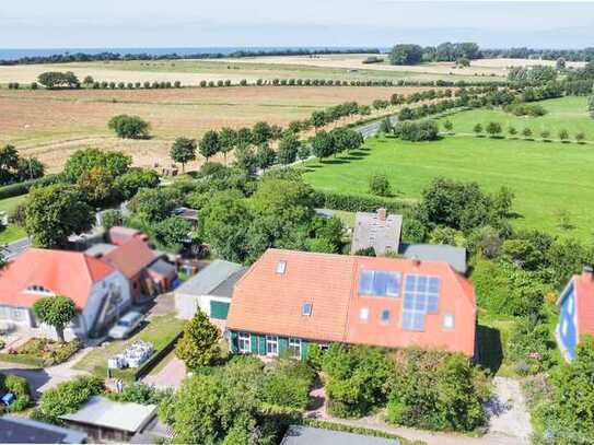 "Alte Schule" - Historische Haushälfte in Ahrenshoop