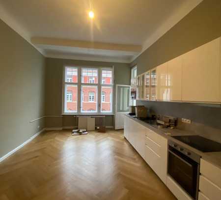 Beautiful 2 bedrooms apartment for long term