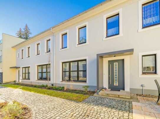 Großzügige 5-Raum-Wohnung im ruhigen Hinterhaus * separater Hauseingang * Terrasse * Oberlicht * TOP