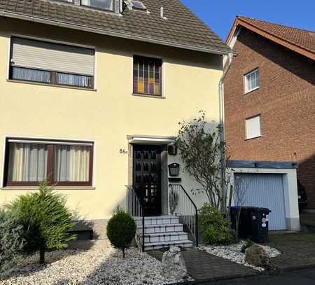 Einfamilienhaus mit großem Garten und Garage in Brühl