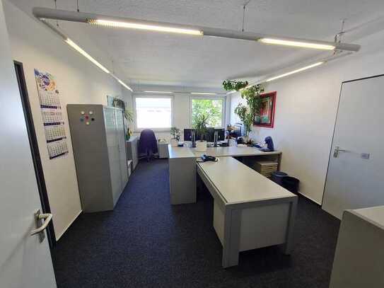 Im Nobel Business Center / 21,61 m² Büro ab August 2025