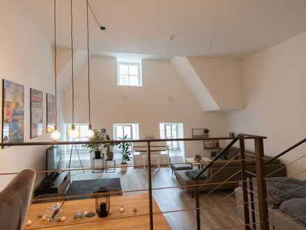 Extravagante, große 1-Zimmer-Wohnung Mitten in der Altstadt