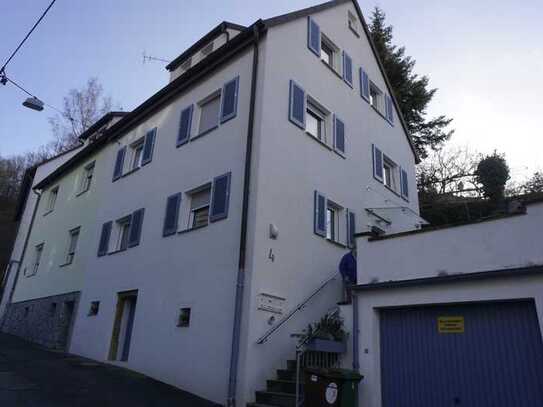 2-Zimmer-Wohnung mit Terrasse und EBK in Stuttgart (Warmmiete)