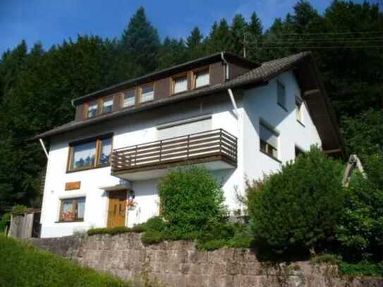 Naturnahes, provisionsfreies Zweifamilienhaus mit wunderschöner Aussicht in Klosterreichenbach