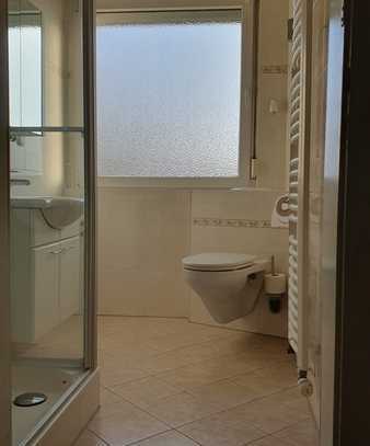 Schöne 4-Zimmer-Wohnung mit Balkon und Einbauküche in Wolfenbüttel